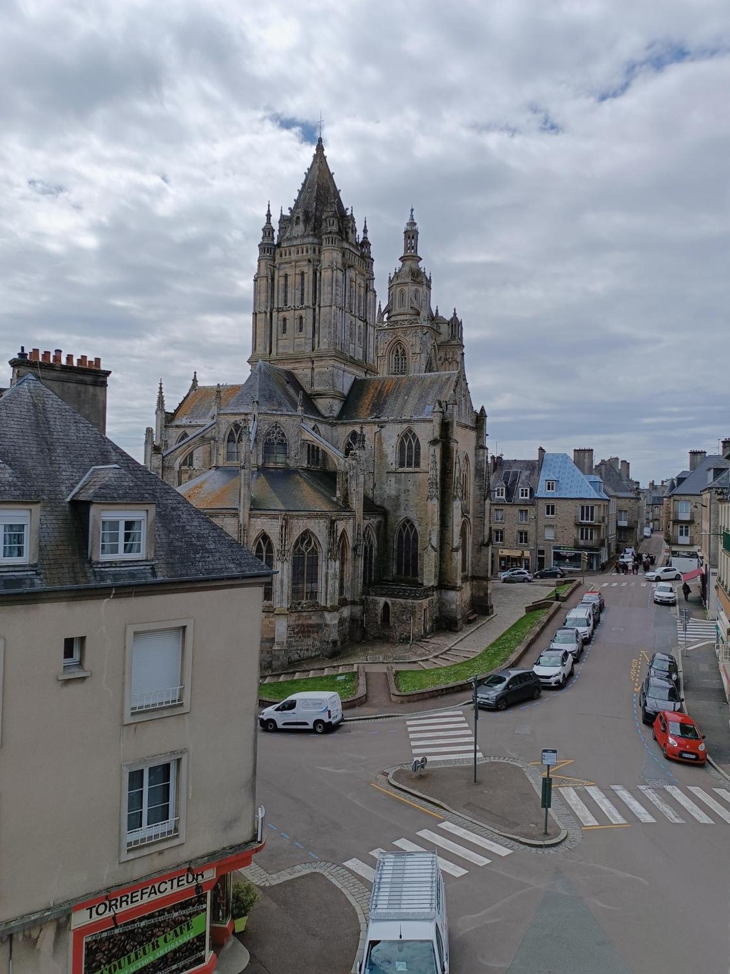 Apartamento Elegant Studio ~Hyper Centre~ Coutances Exterior foto